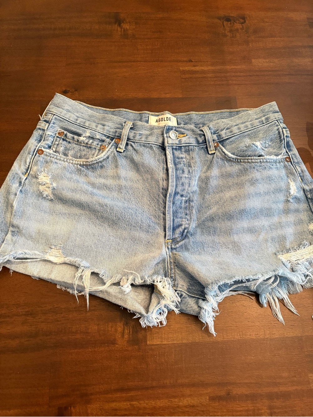 AGOLDE Parker lightwash denim cutoff shorts size 29